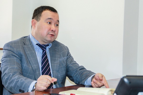 Ассоциация возобновляемой энергетики Казахстана, Арман Кашкинбеков